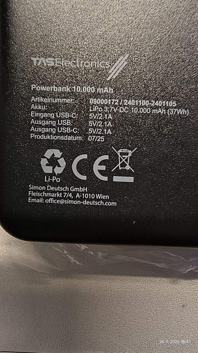 Sada - powerbanka, nabíjačka, sluchátka - 2