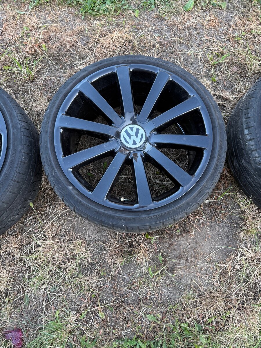 Predám Vw Omanyt R19 - 2