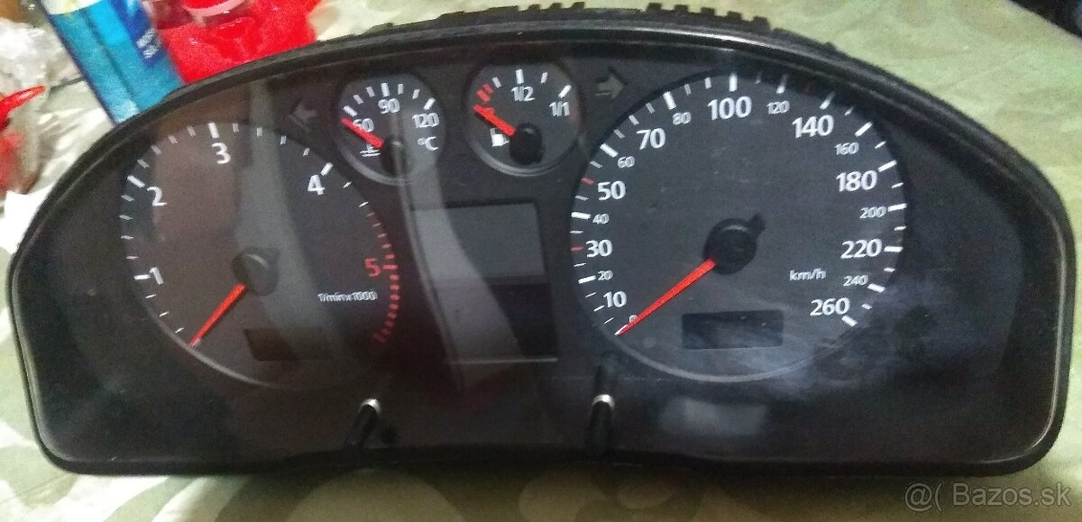 Budíky Audi A4 B5 - 2