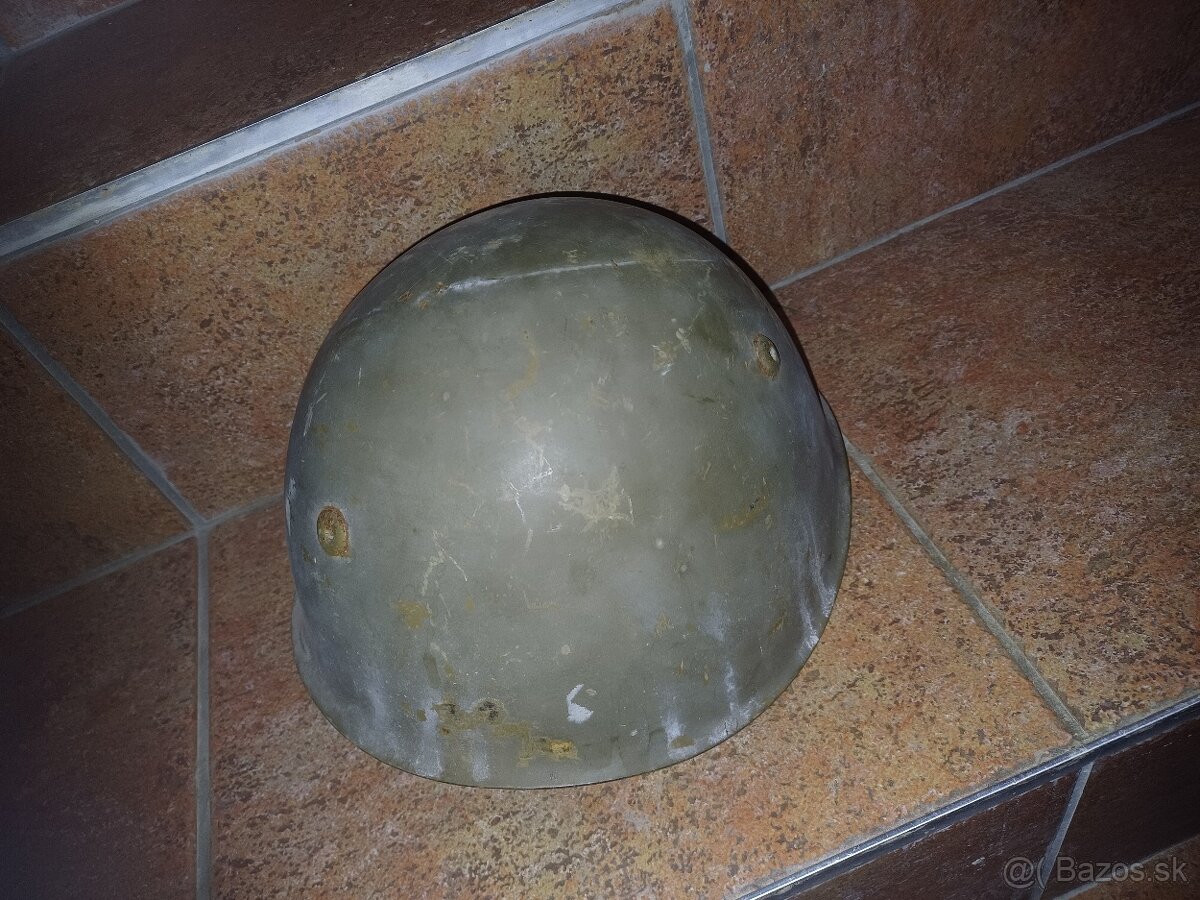Predám Taliansku prilbu m33 - 2