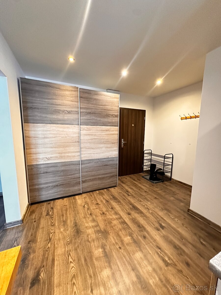 Predám 1izbový byt, okres Poprad - 2