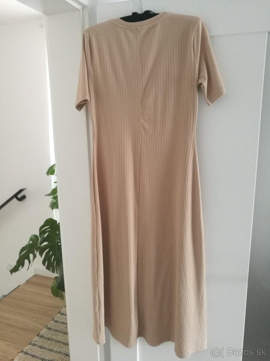 Tričkové šaty - 2