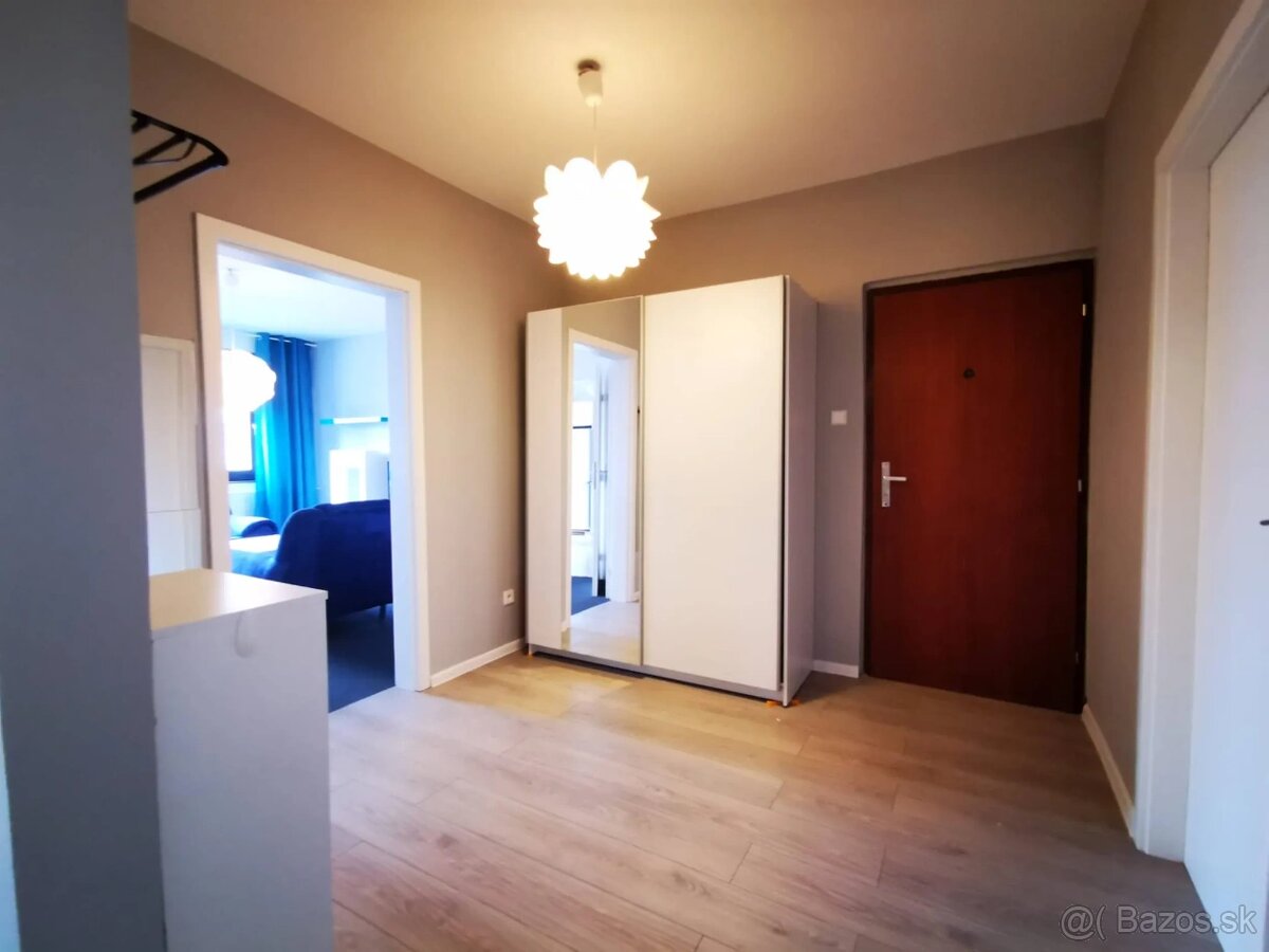 PRENÁJOM – priestranný 3iz byt v Prievoze - 2