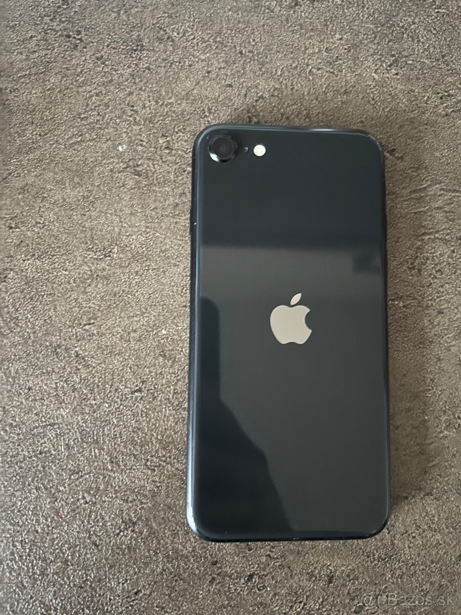 iPhone SE 2020 64 GB - 2