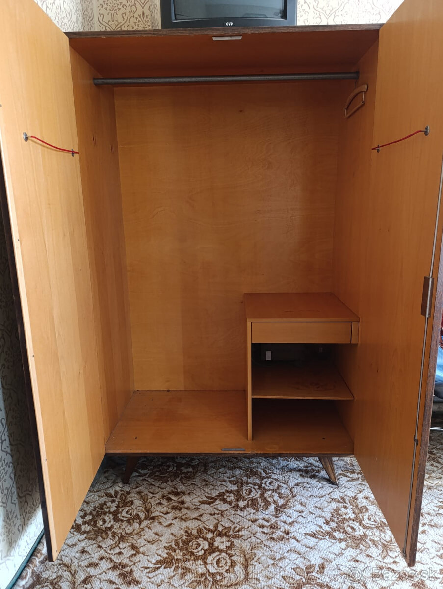 Predam starsiu satnikovu skrinu - 2