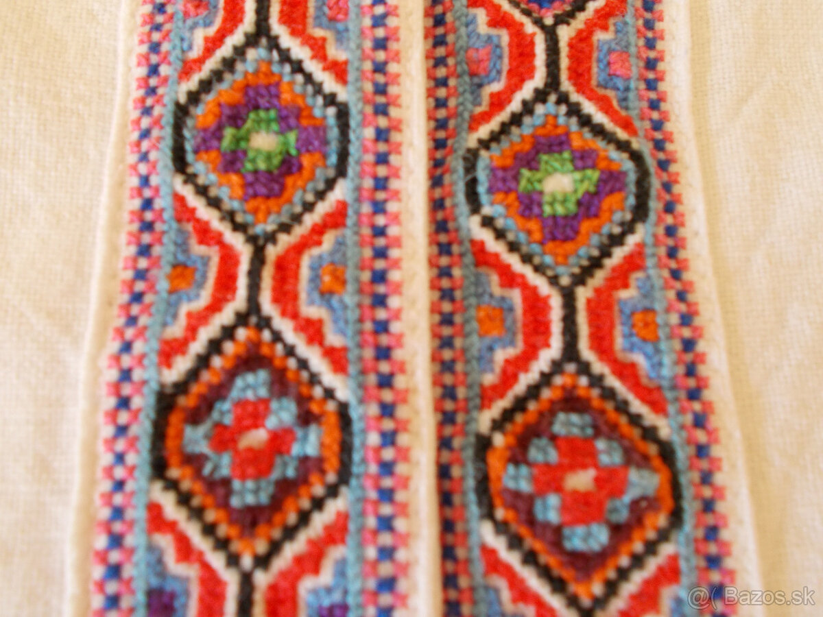 VYŠÍVANÁ ĽANOVÁ KOŠEĽA - 2