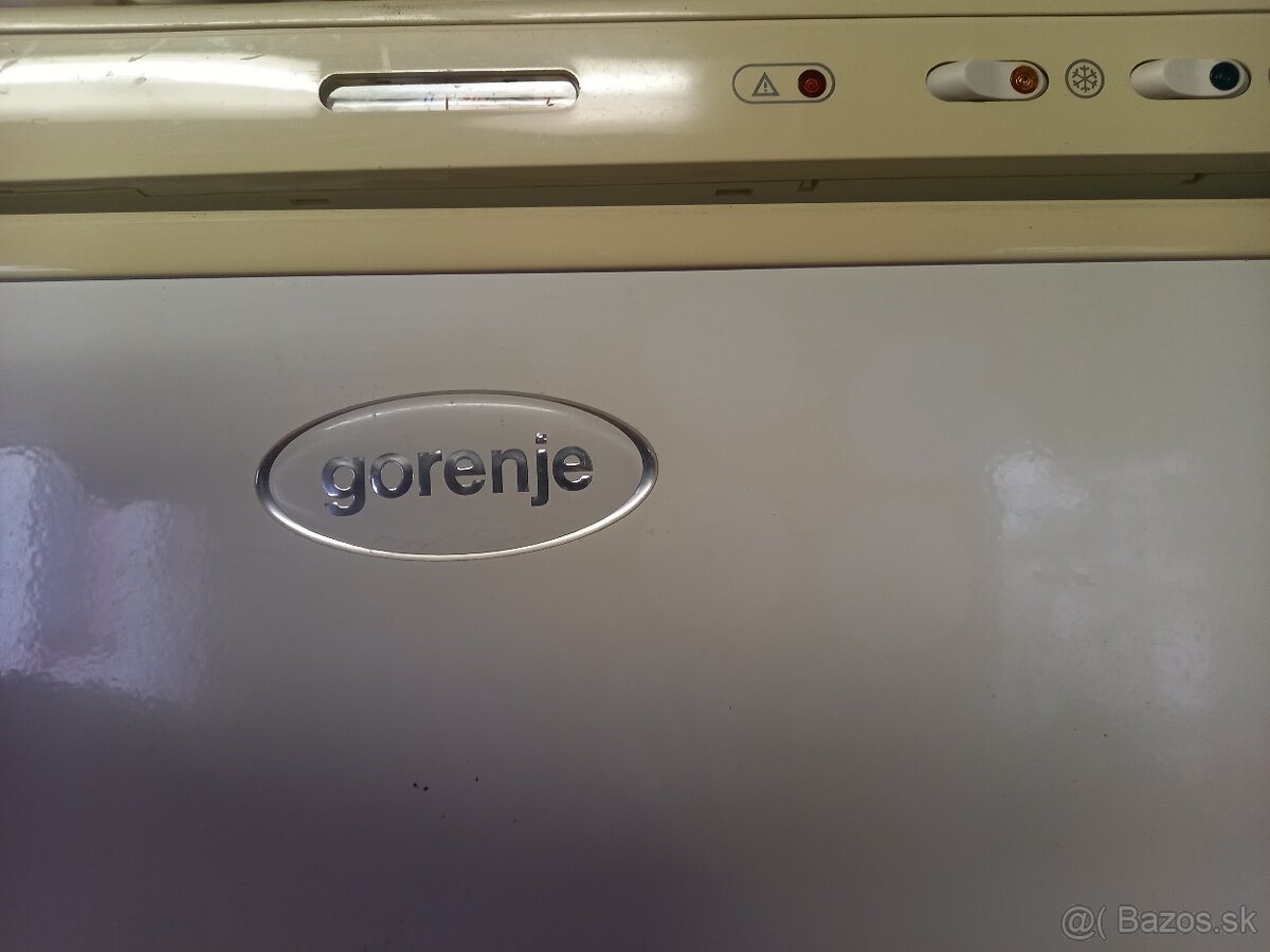 chladnička s mrazničkou - 2