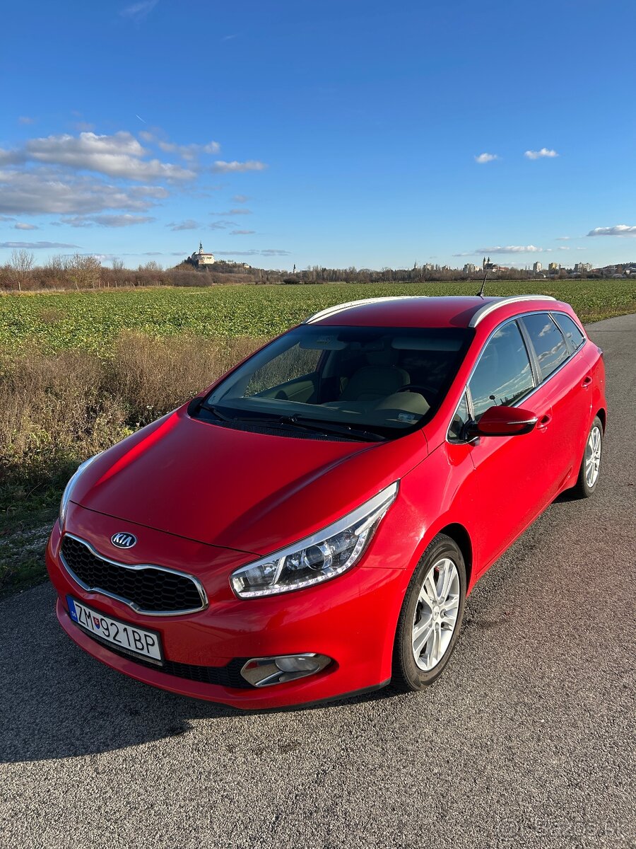 KIA CEED SW 1.6GDI 99KW BENZIN - 2