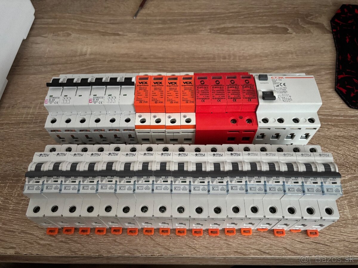 príslušenstvo k poistkovej skrinke (istic) - 2