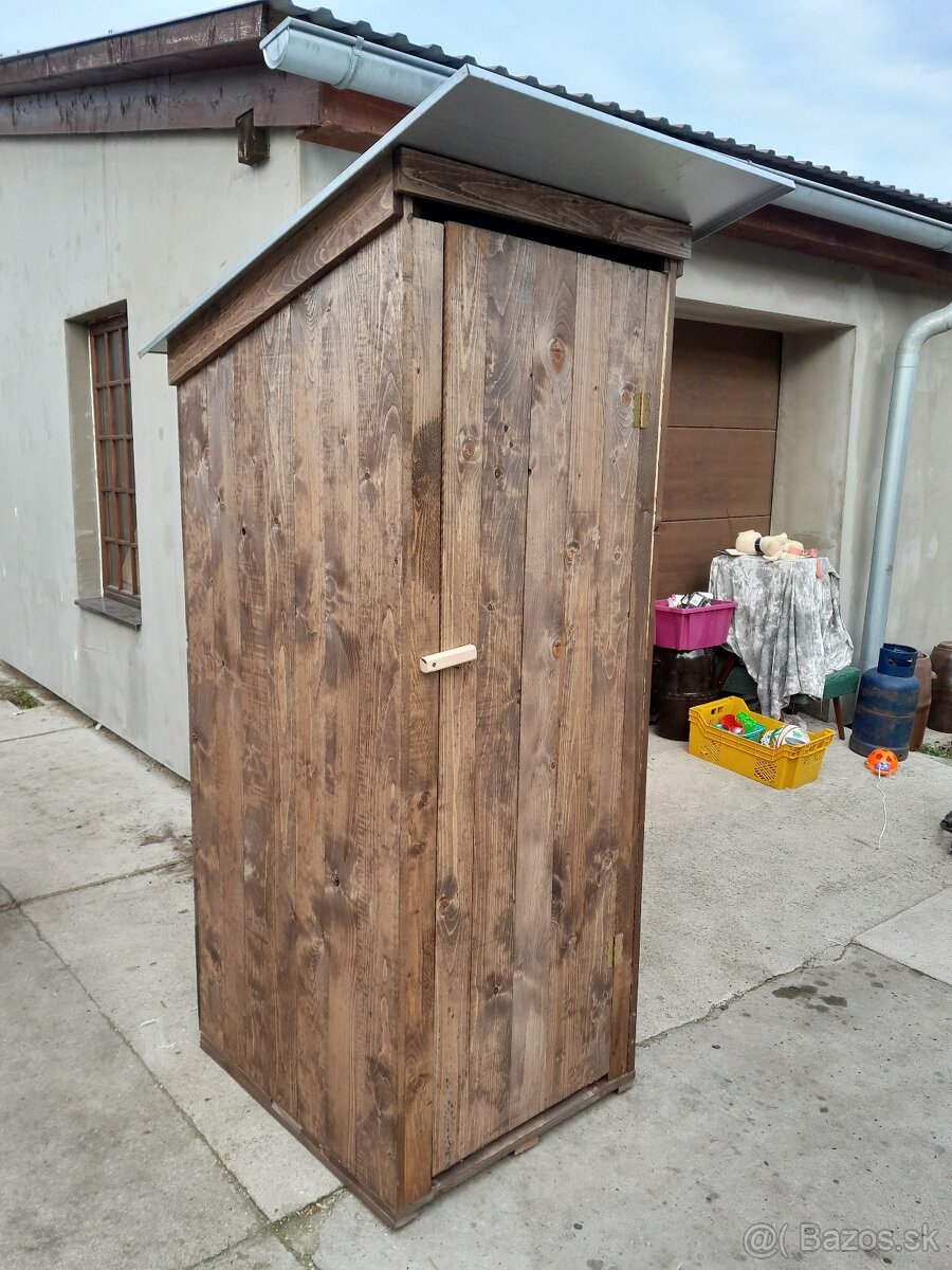 Predám latrínu - 2