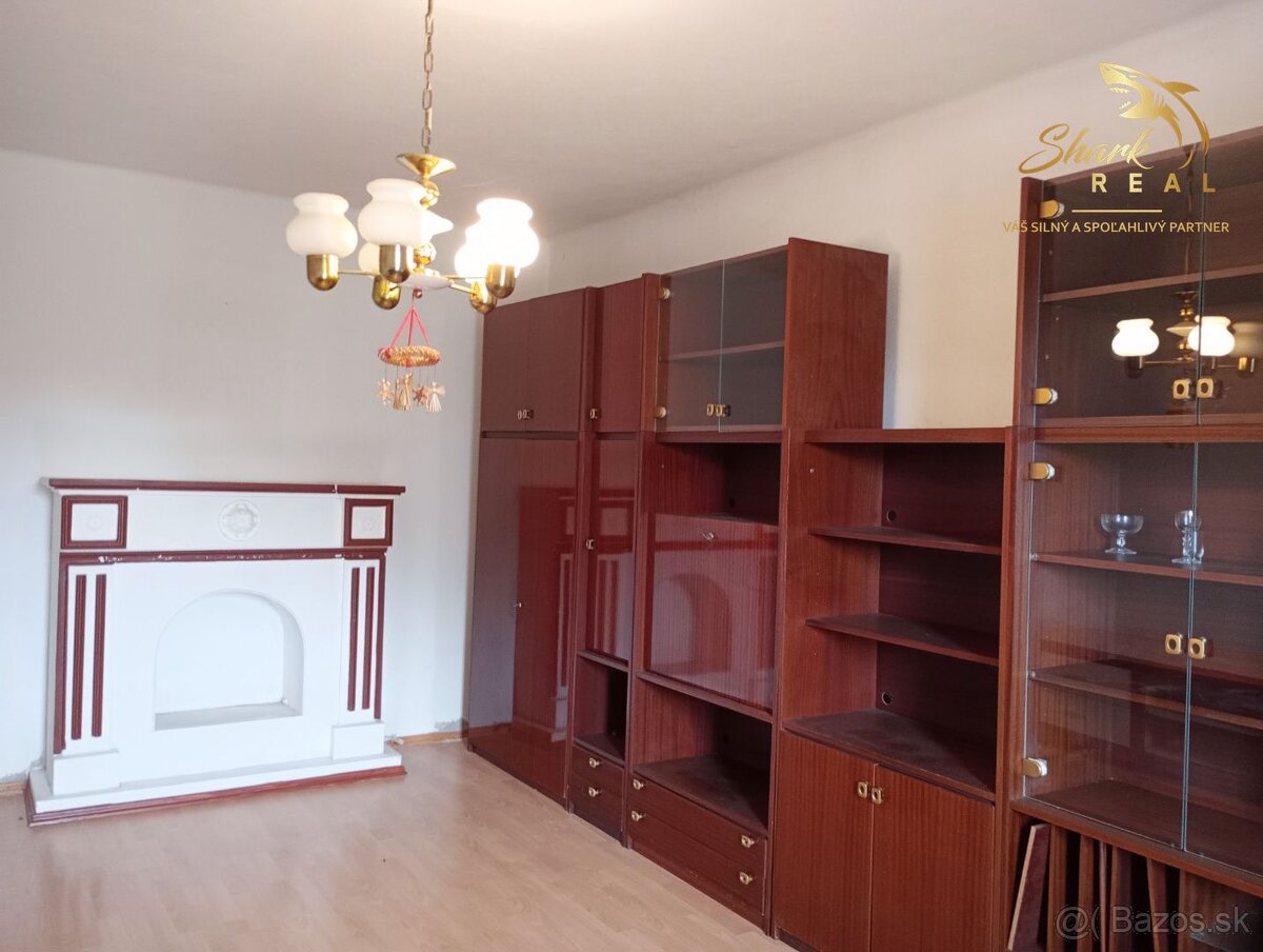 6-izbový rodinný dom v Kovarciach na bývanie i podnikanie - 2