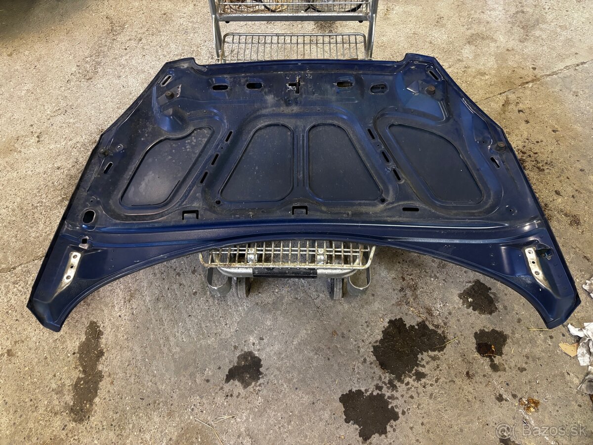 Kapota Peugeot 307 pred fl. - 2