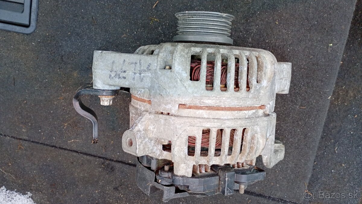 Opel Astra G,1.6b Alternator - 2