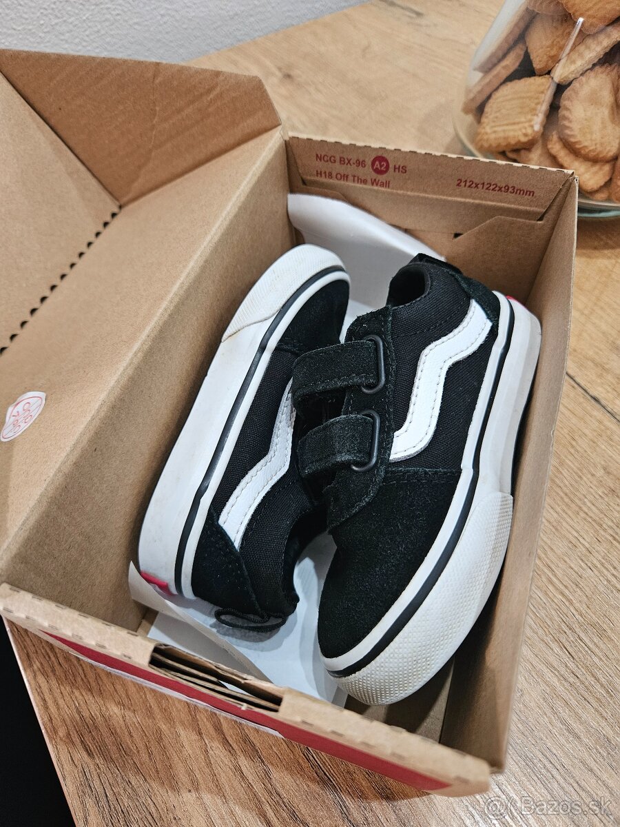 Detske Vans Ward V detske vel. EUR 22,5 - 2