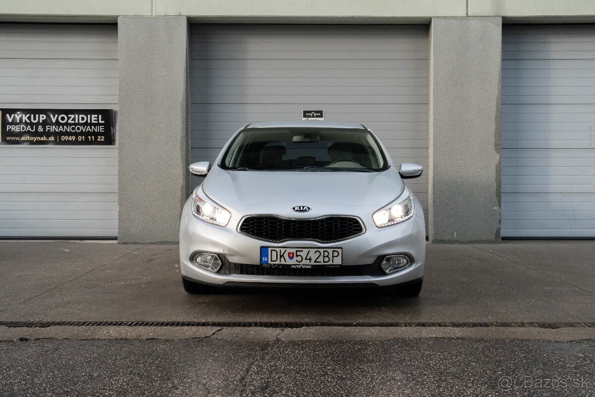 Kia Ceed GOLD, automat, úplná história - 2