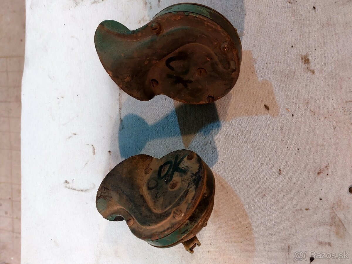 vrtula š 1203,kryt baterky,klaksony - 2