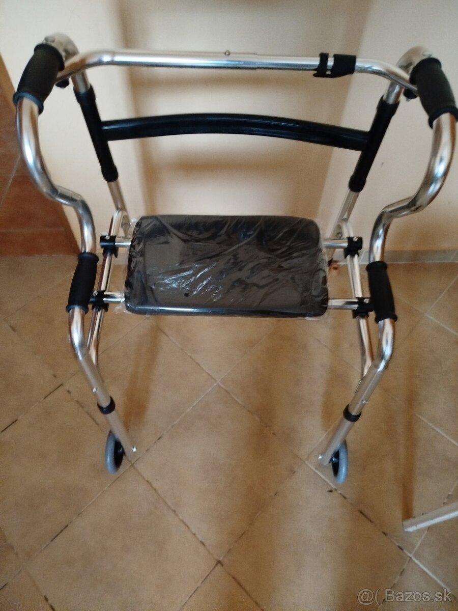 Krokovacie chodítko - 2
