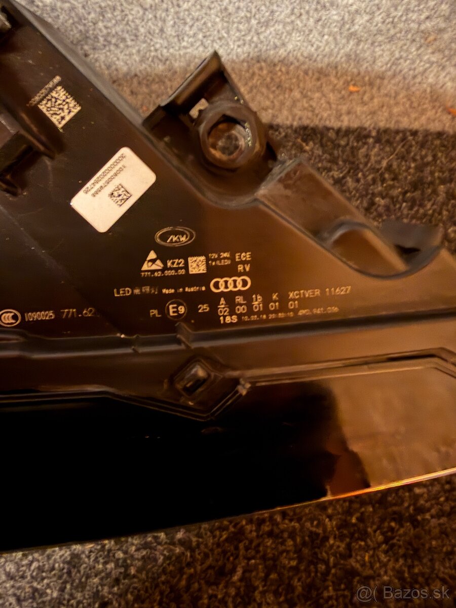 Svetlo Audi Q7 4M0 - 2