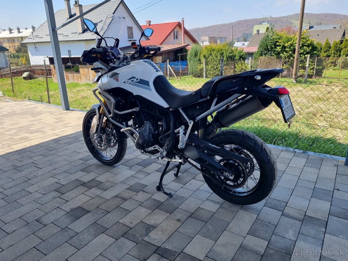 Predám TRIUMPH Tiger 900 Rally rv: 06/2021 naj:25600 z