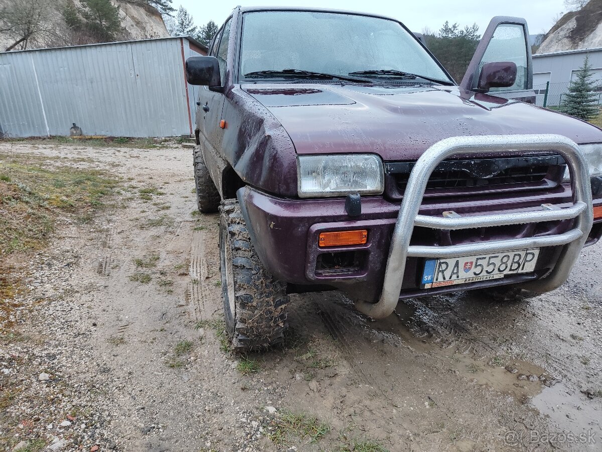 Rozpredám Ford Maverick 2.7TD 74kw - 2