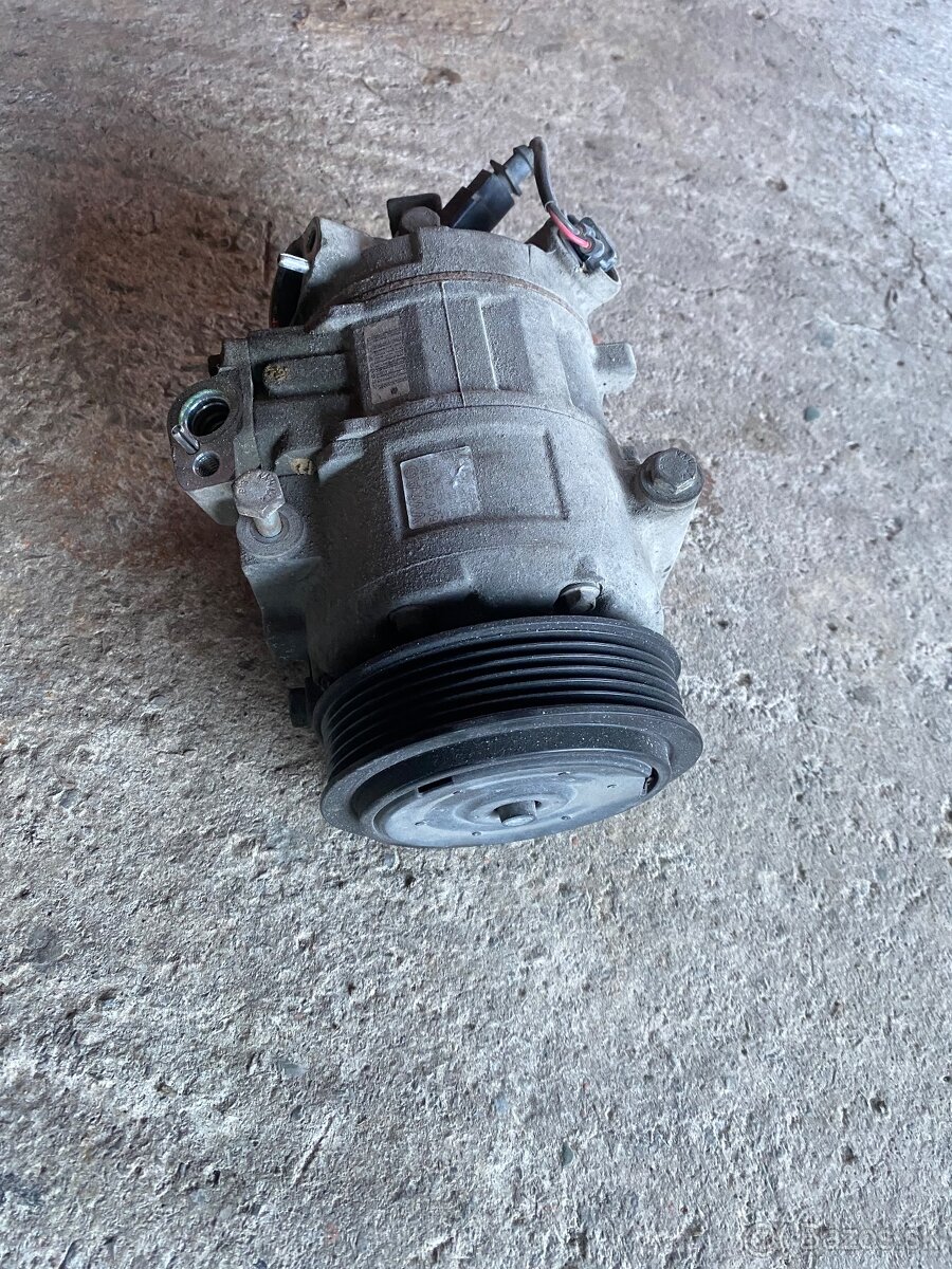 Predám klíma kompresor na 1.4 16v - 2