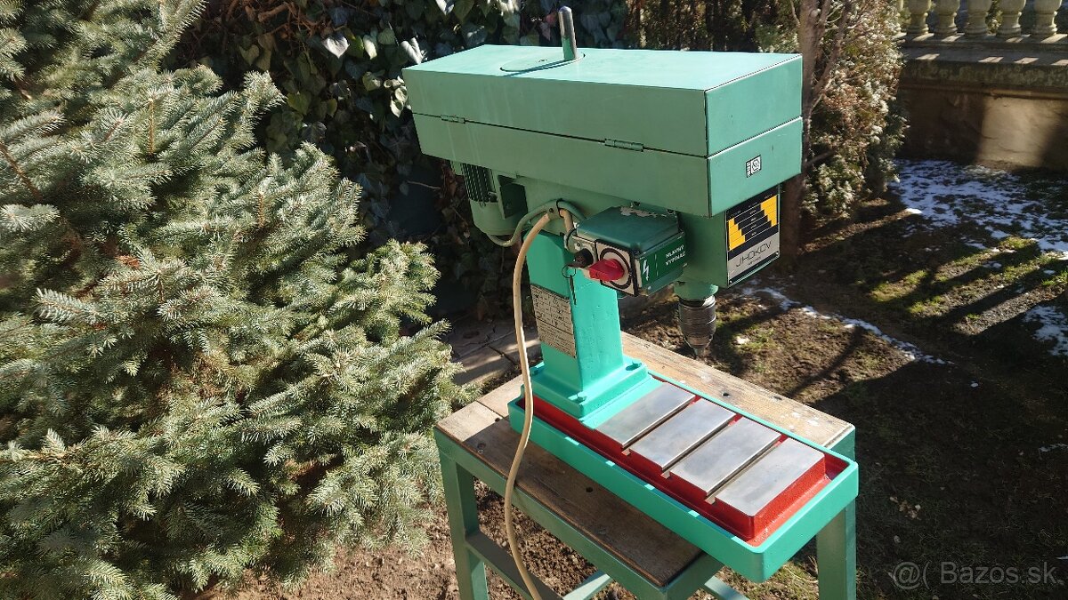 Vŕtačka jihokov SVB 16 - 2