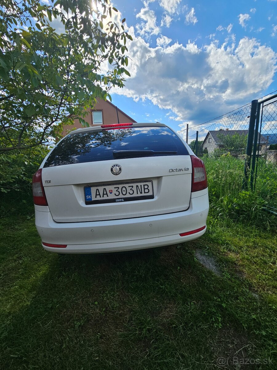 Skoda Octavia 2 FL 1.6 tdi DSG - 2