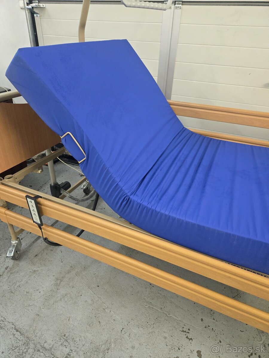 Polohovatelna posteľ - 2