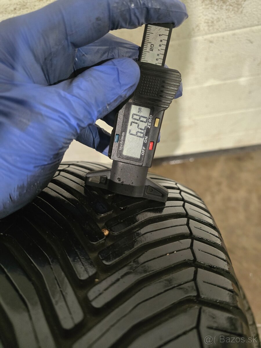 Celoročné Pneu Michelin CrossClimate 185/60 R14 - 2