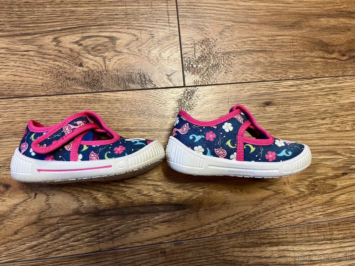 Dievčenské papučky veľ. 19 - 2