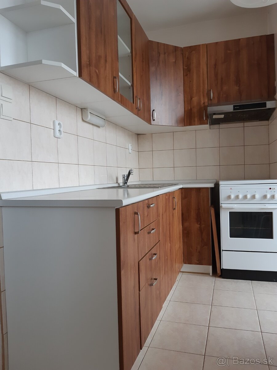 Kuchynska linka v tvare L - 2