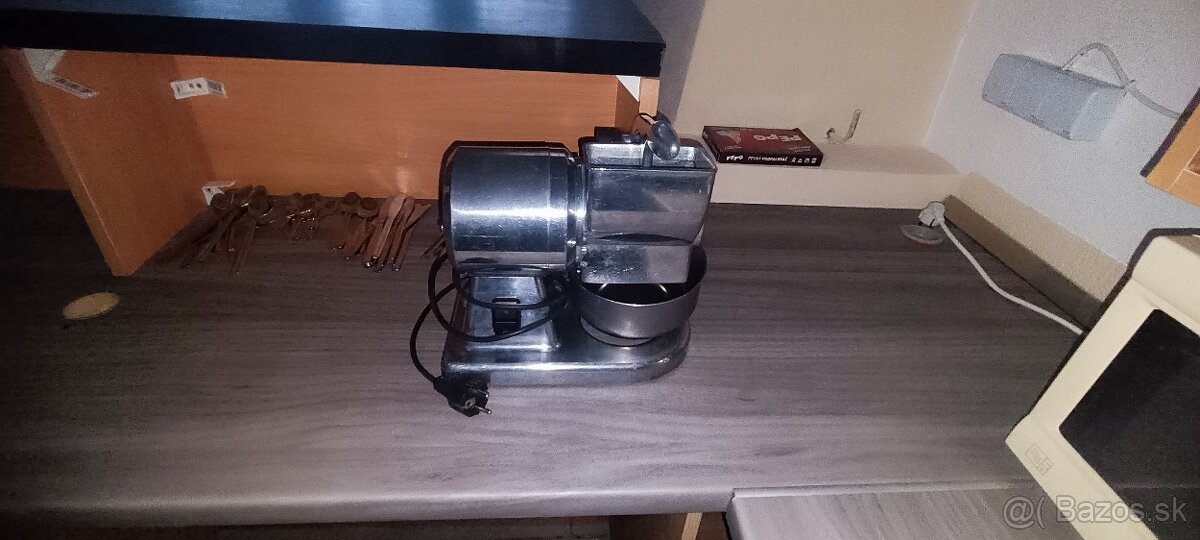 Miesič na cesto - 2