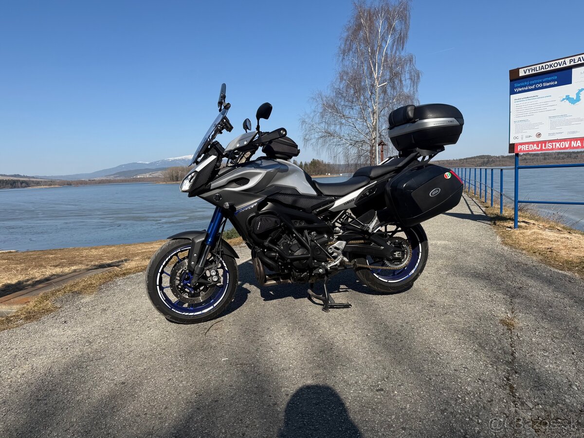 Yamaha Tracer 900 MT-09 - 2