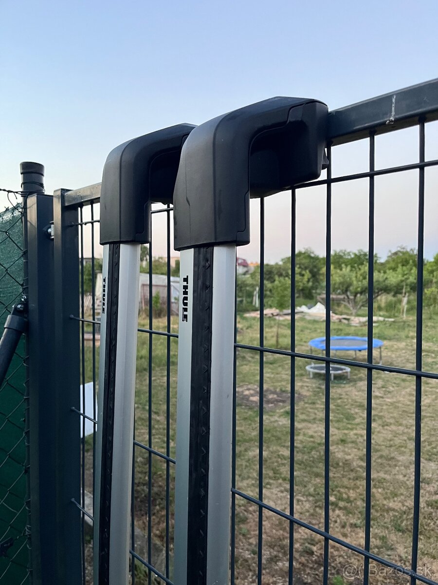 Thule Evo Wingbar Edge Superb 3 sedan - 2