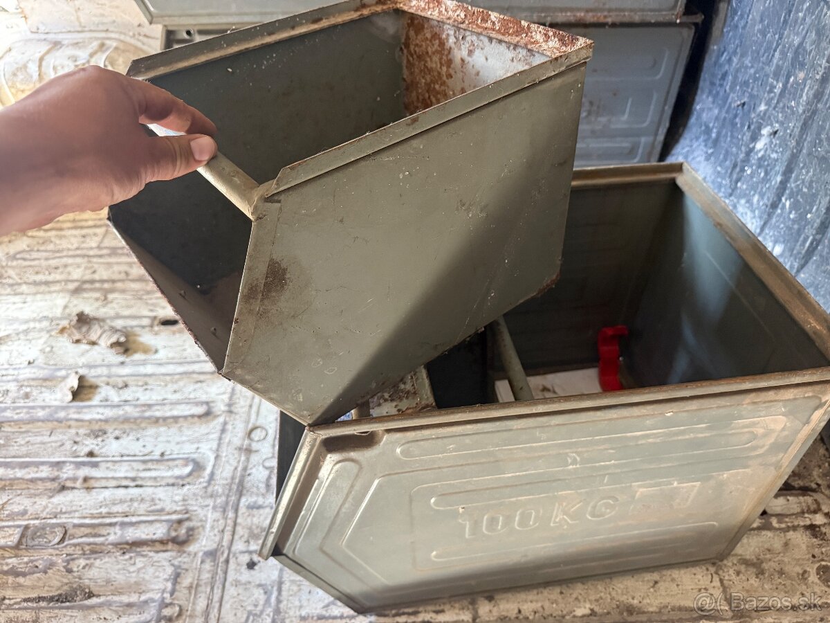 Plechové boxy - 2