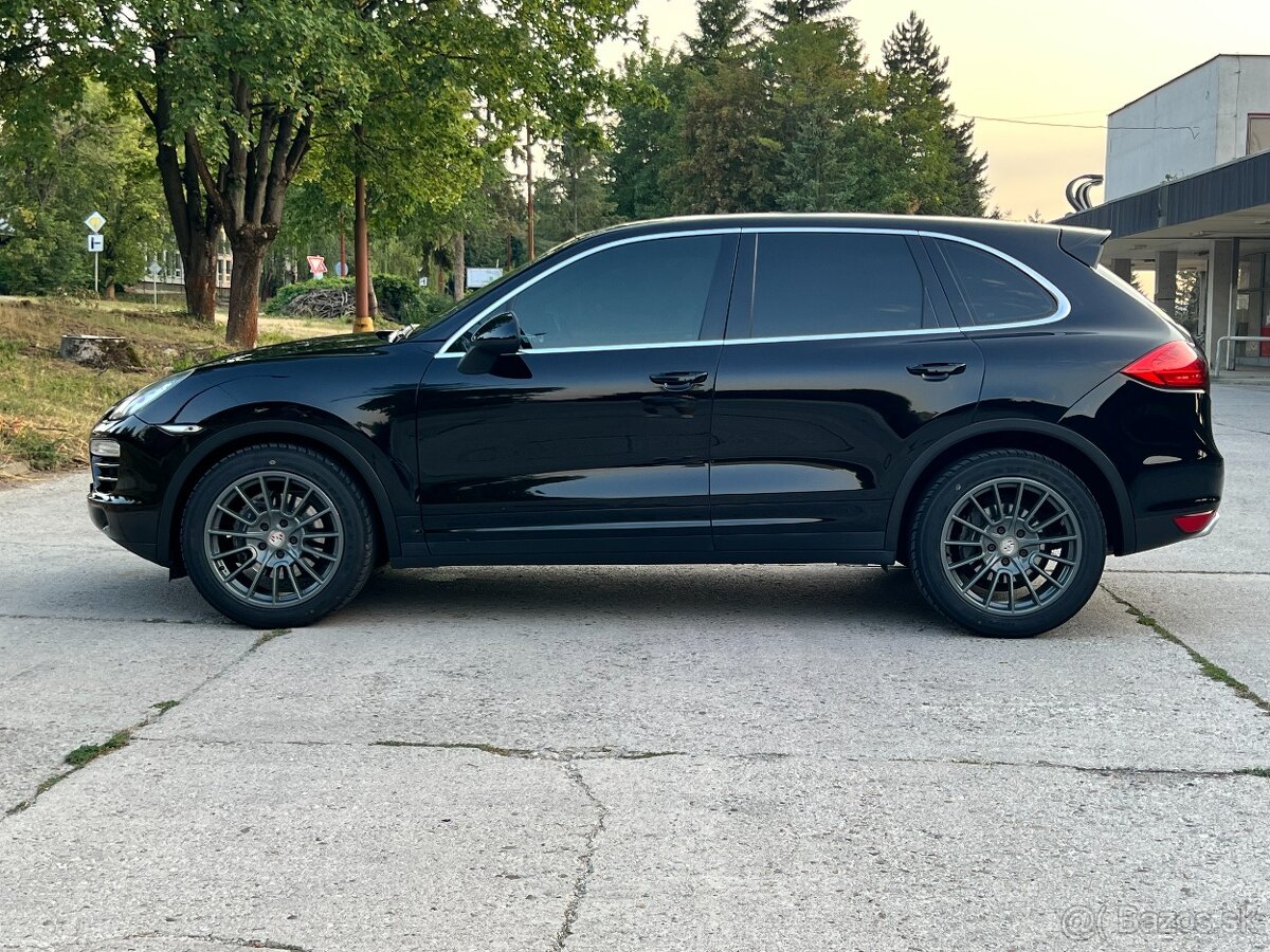 Porsche Cayenne 3,0 TDi Tiptronic S - 2