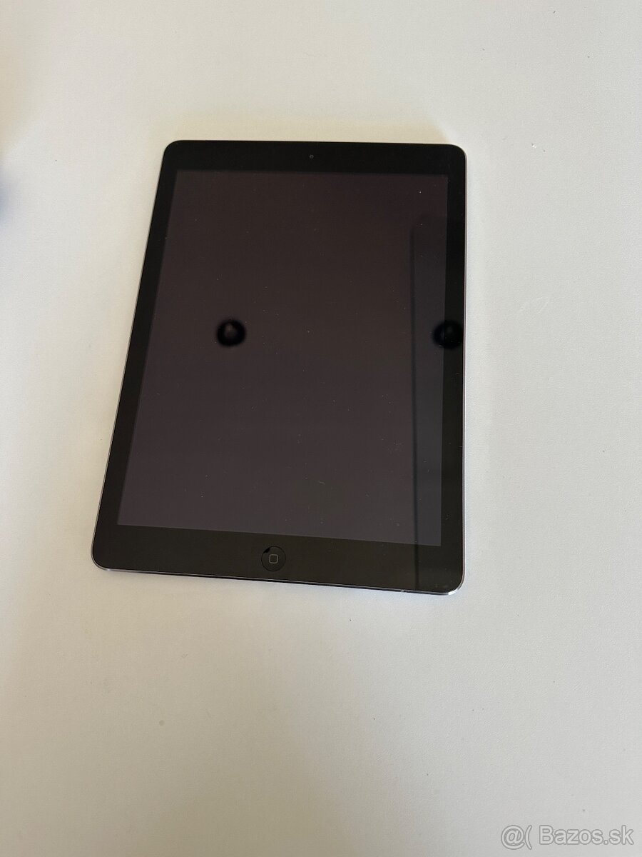 Predám iPad Air 2013-2014 - 2
