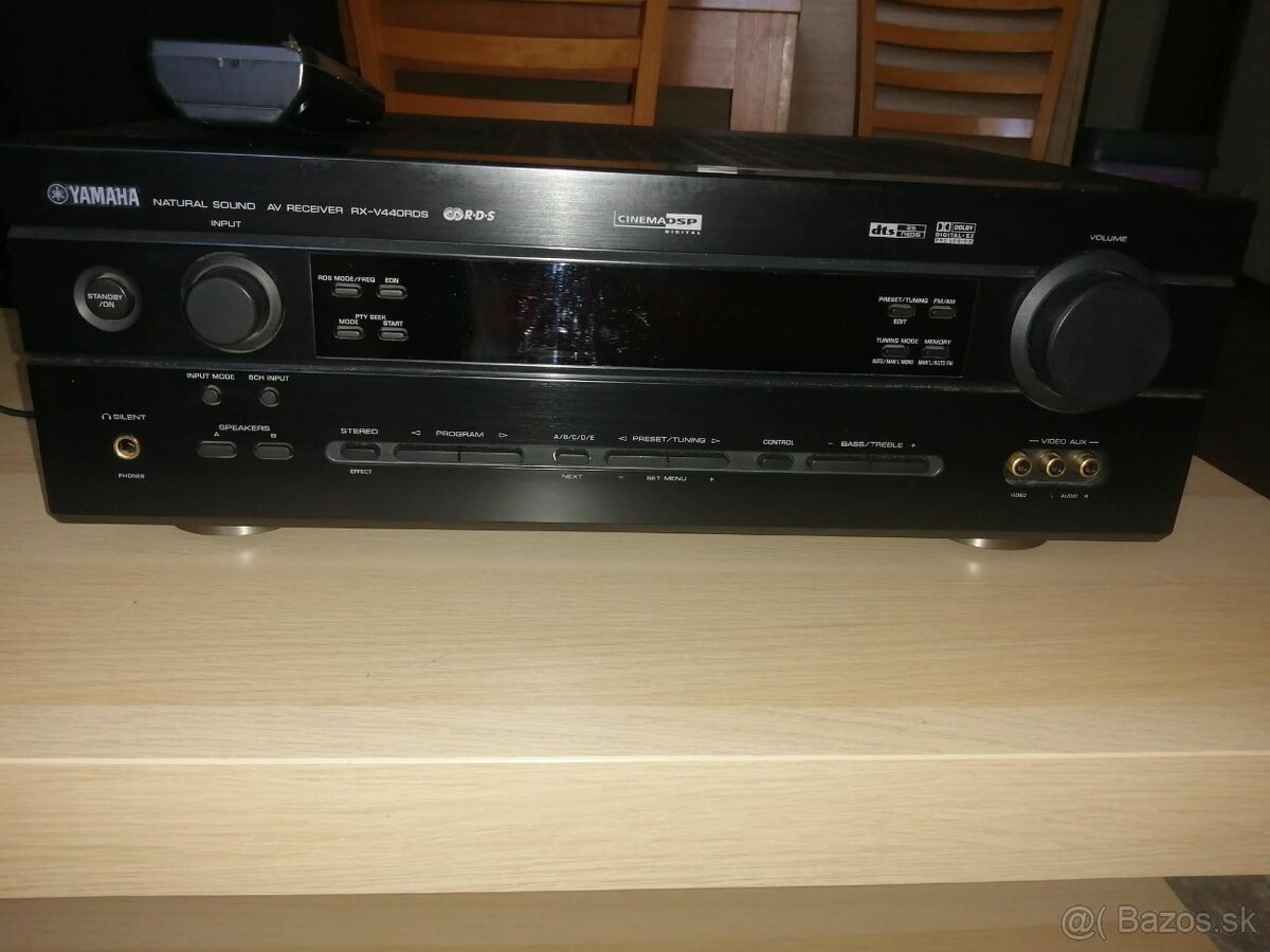 Receiver-Yamaha-RX-V440 - 2
