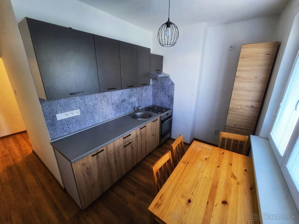 3 izbový byt s balkónom - 2