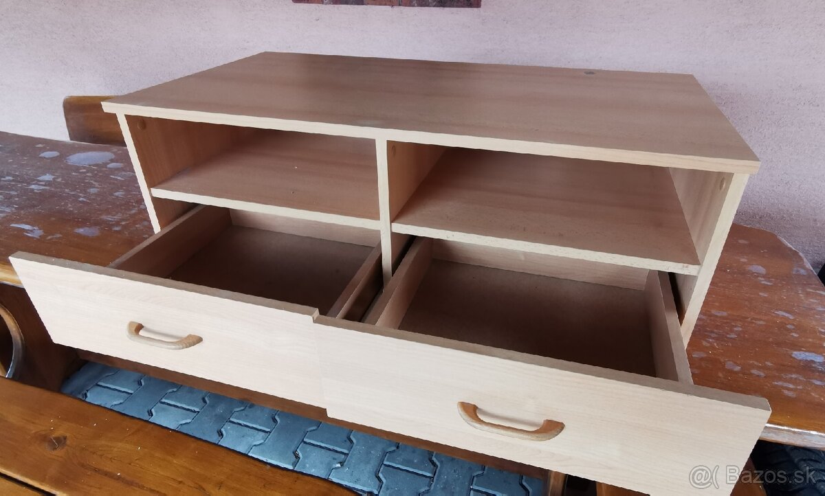 Skrinka pod TV - 2