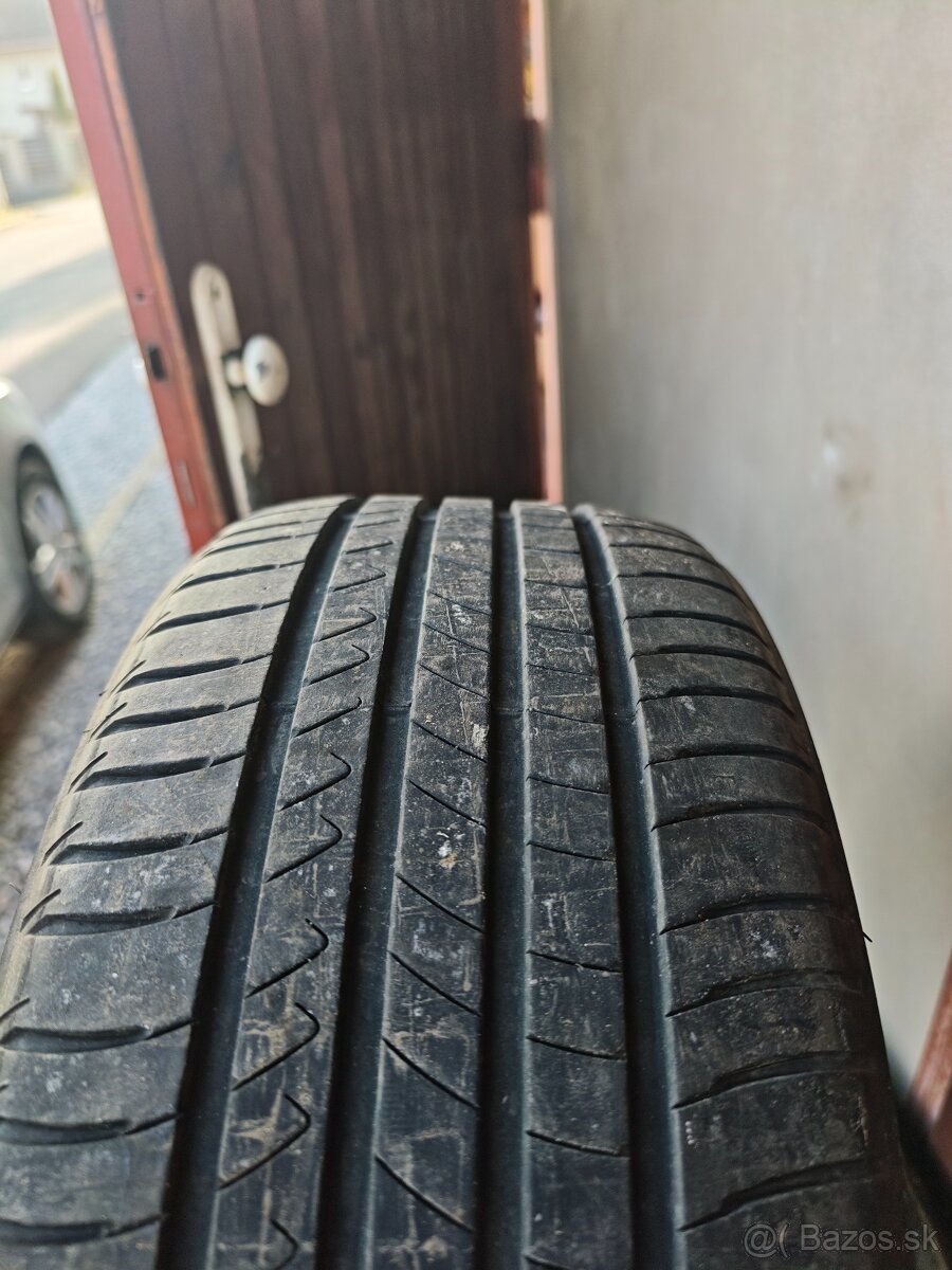 Dayton Touring 2 225/40R18 - 2
