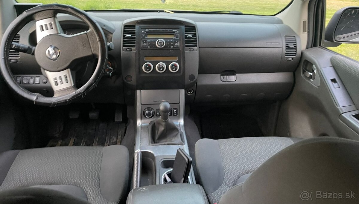 Nissan Navara D40 2,5 140kw - 2