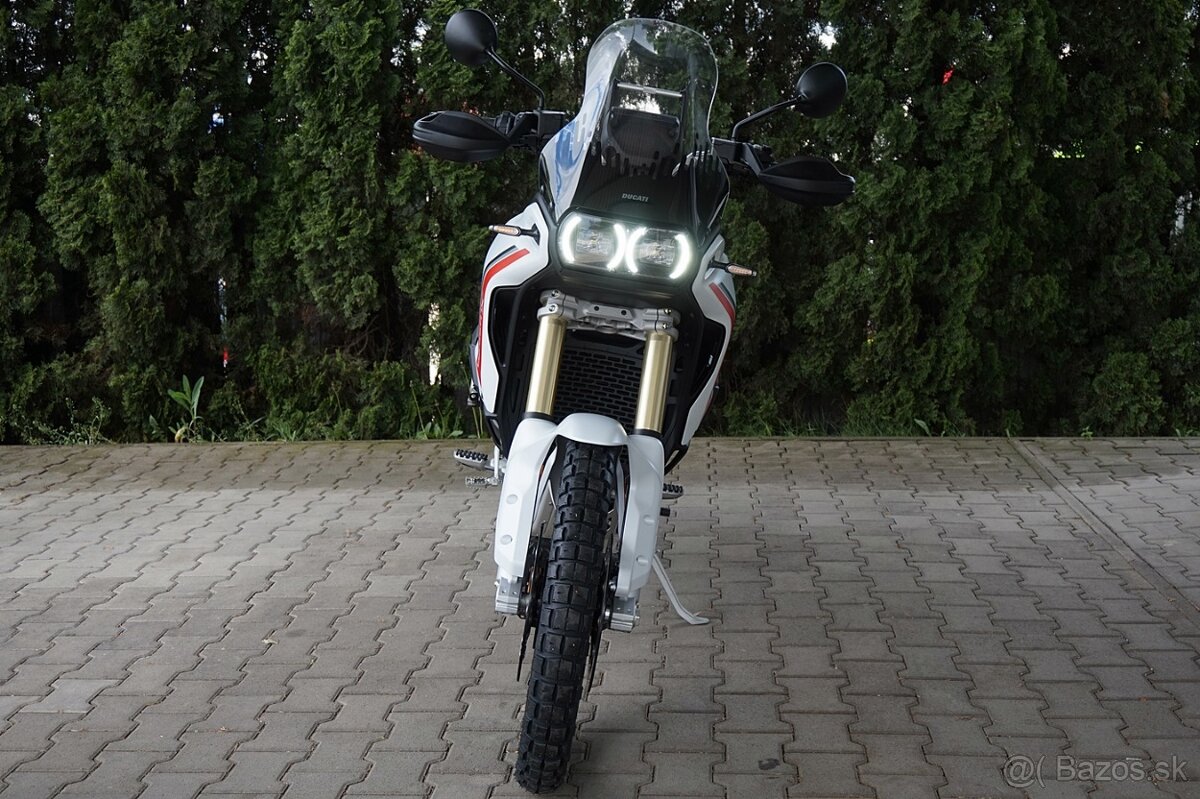 Ducati Desert X white - 2