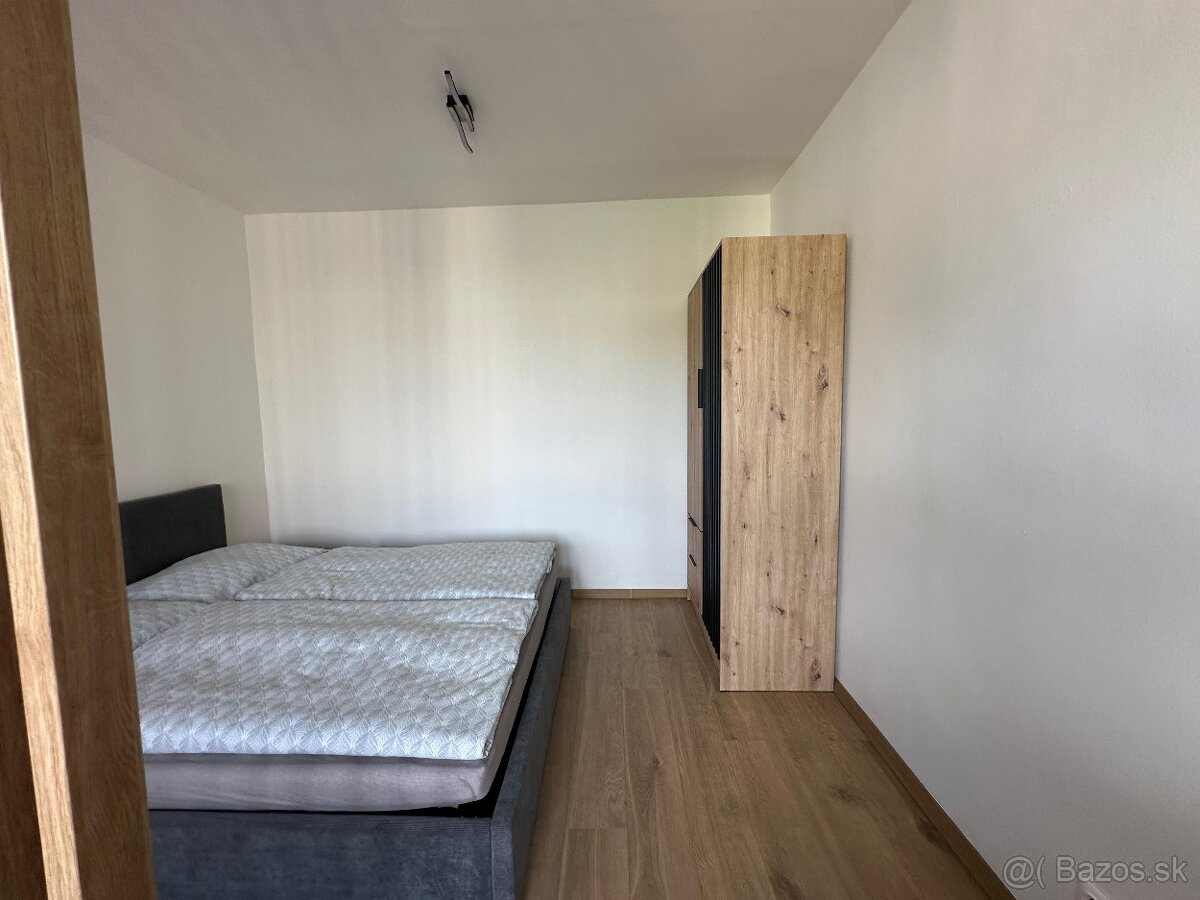 Krátkodobý Prenájom Apartmán BB-Centrum od 3hod. - 2