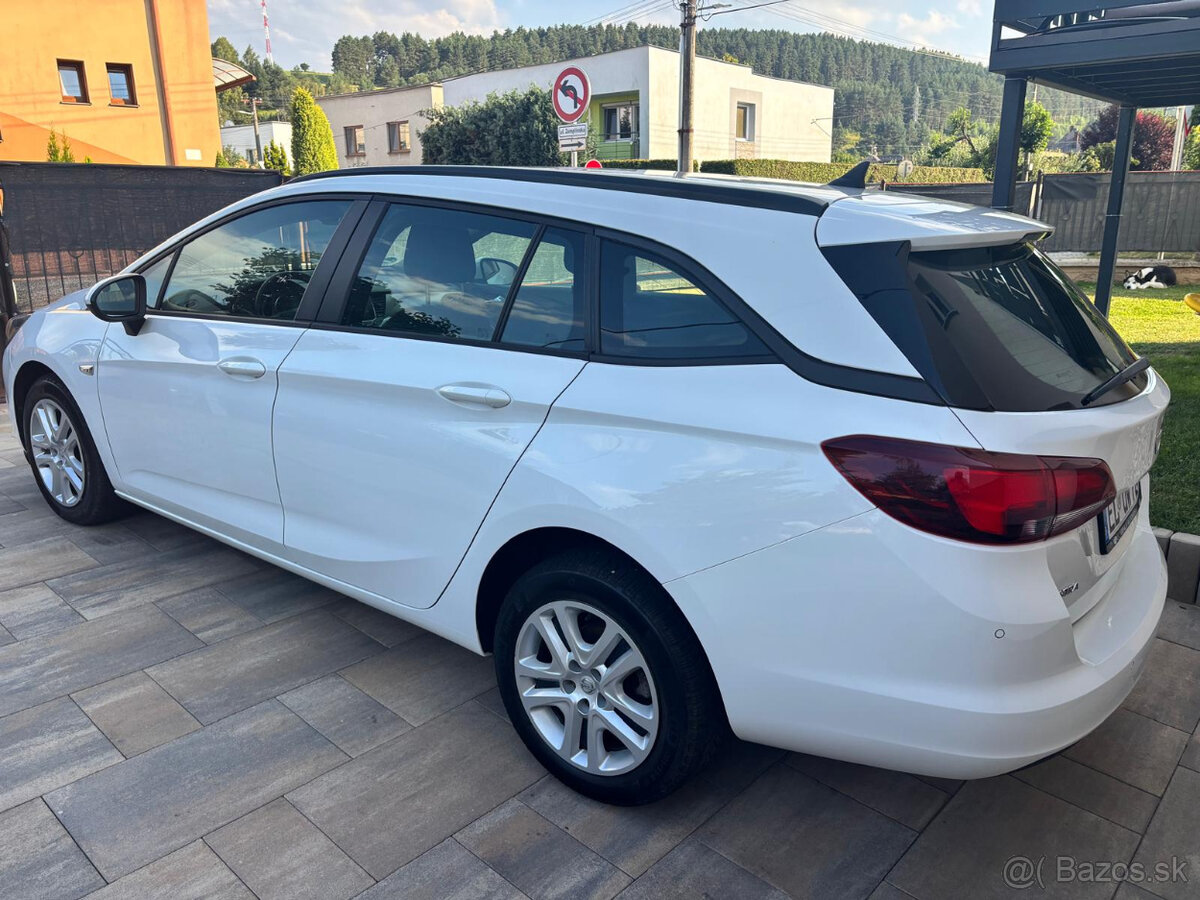 Opel Astra Sports Tourer+ - 2