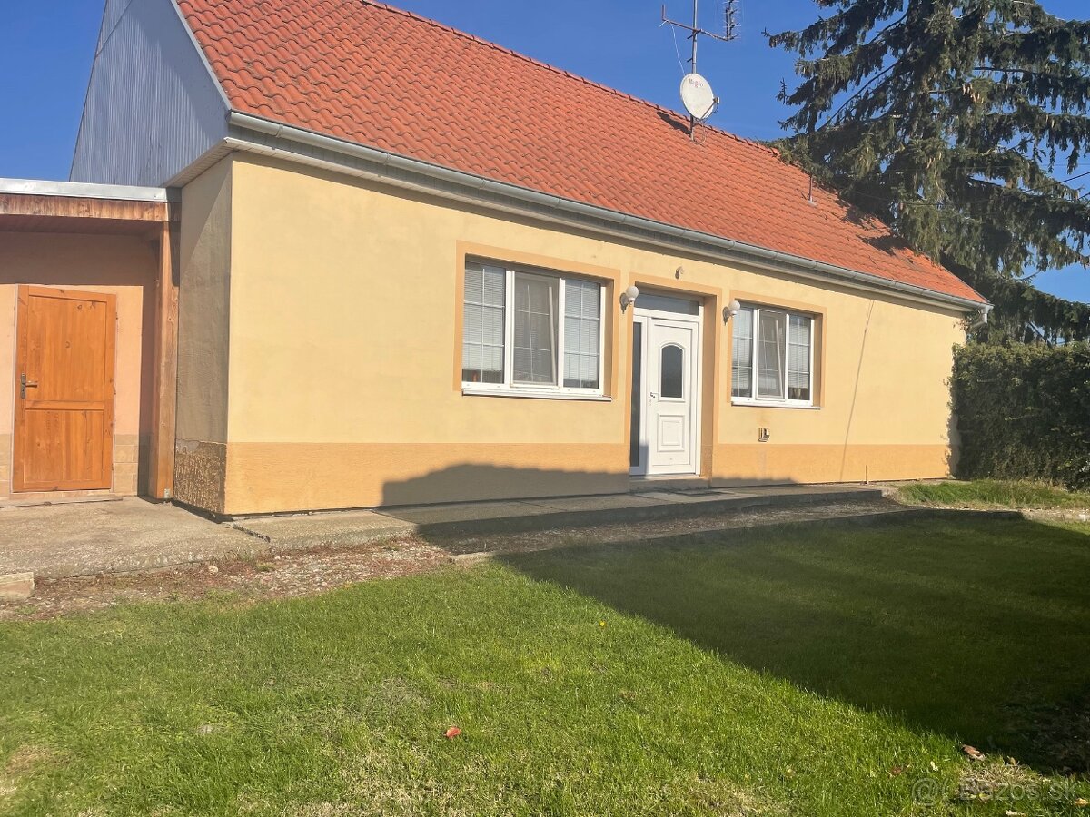 Dom s krasnym pozemkom - 2