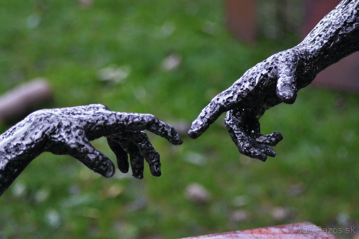 Ocelová plastika "Božský dotek" - originální umělecké dílo - 2