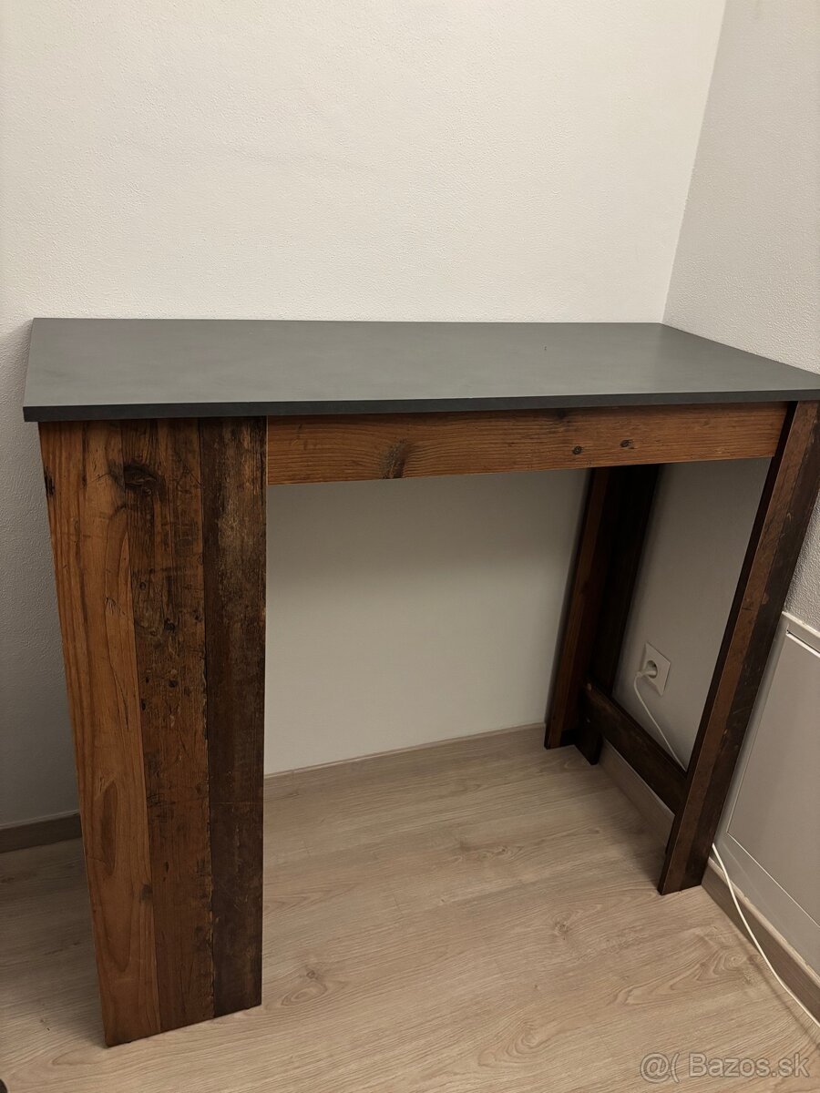 Predam stôl a stoličky - 2