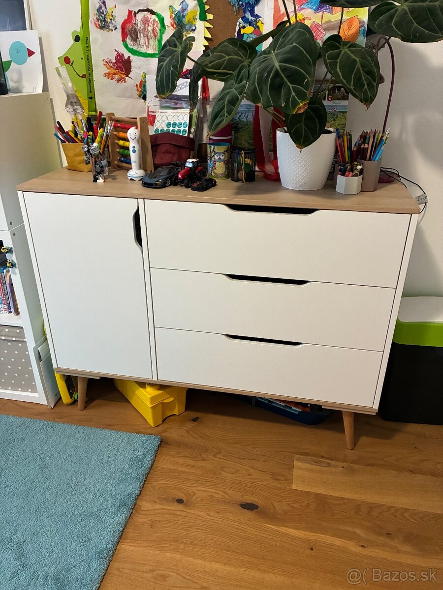 Komoda - 2