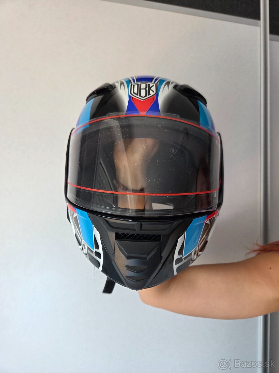 Predám motorkarskú prilbu - 2